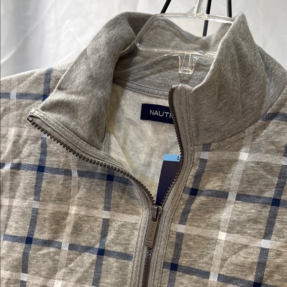 Nautica Men's Gray and Blue Plaid Sweater/ zippered sweatshirt, Size Large - Picture 4 of 10